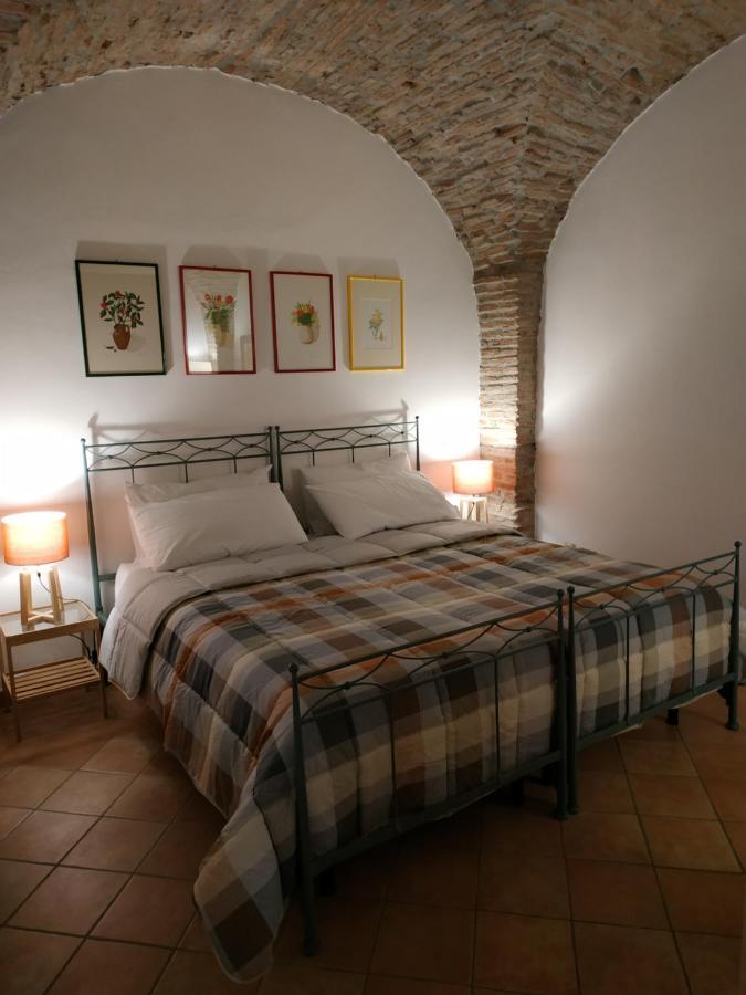 Bed And Breakfast In Piazza Orazio Venosa Eksteriør billede