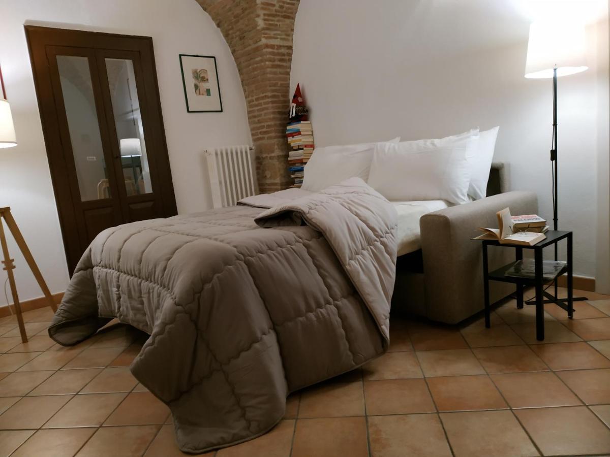 Bed And Breakfast In Piazza Orazio Venosa Eksteriør billede